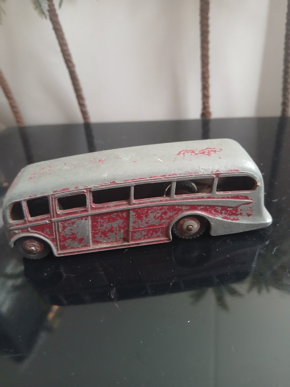 Luxury coach. Dinky toys bus, Ophalen of Verzenden, Gebruikt, Dinky Toys