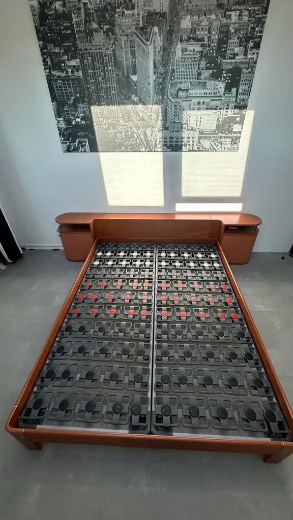 Auping Auronde 160x210 kersenhout met acjterwand en nachtkas, Gebruikt, Bruin, 210 cm, Tweepersoons