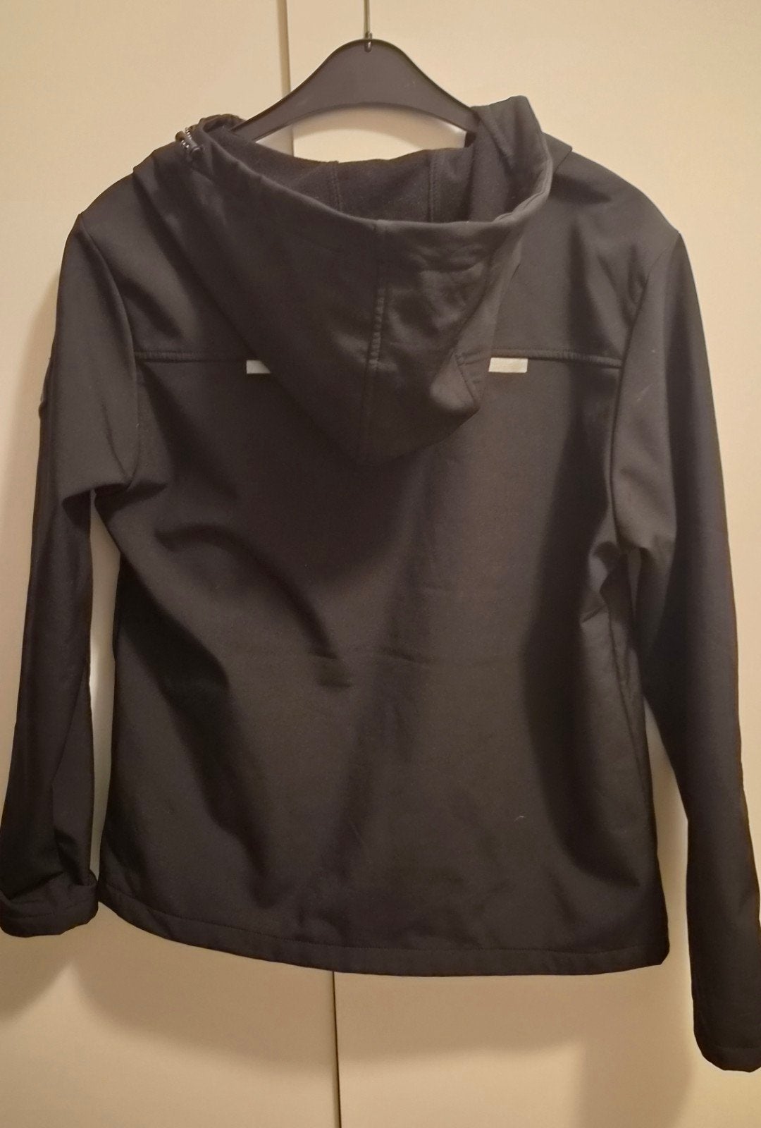 Zwarte softshell / regenjas, Caravans en Kamperen, Ophalen, Zo goed als nieuw, Regenjas, Heren