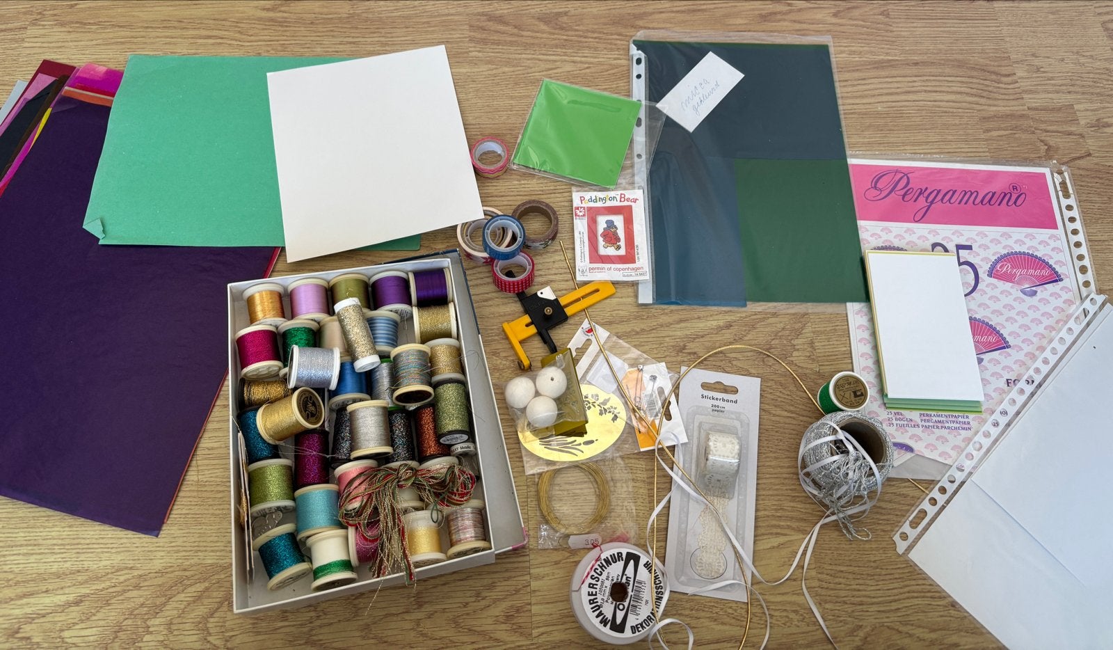 Grote knutselpakket met diverse materialen, Gebruikt, Overige thema's, Meerkleurig, Ophalen of Verzenden