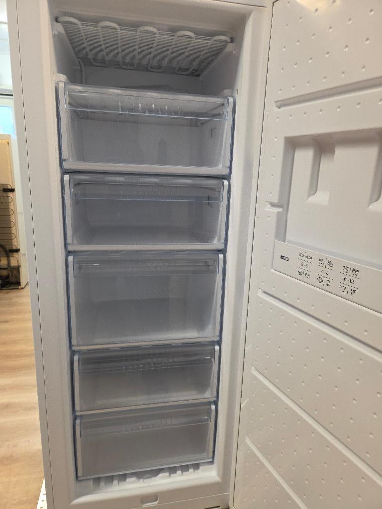 vrieskast - Bosch - 5 lades - A, Witgoed en Apparatuur, Vriezers en Diepvrieskisten, Gebruikt, Duitsland, Nl-infocentrum-bosch@bshg.com