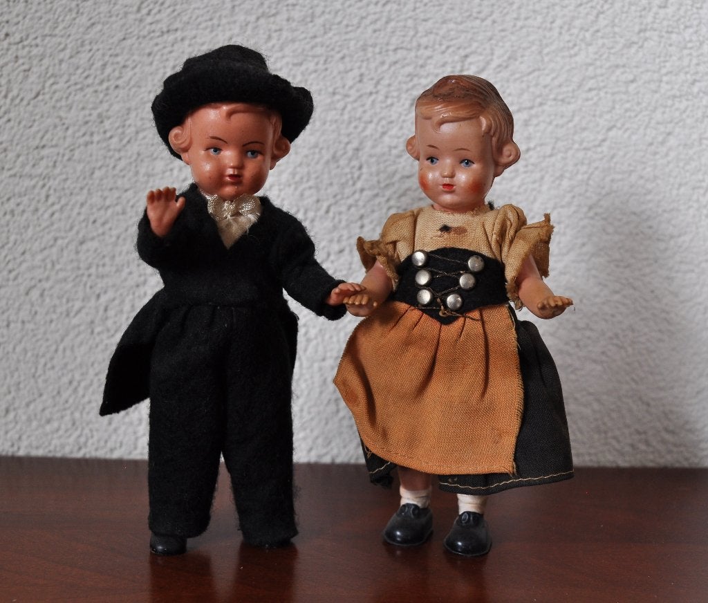 2 Oude Kleine Poppen Pop 13 cm, Verzamelen, Ophalen of Verzenden, Gebruikt, Pop