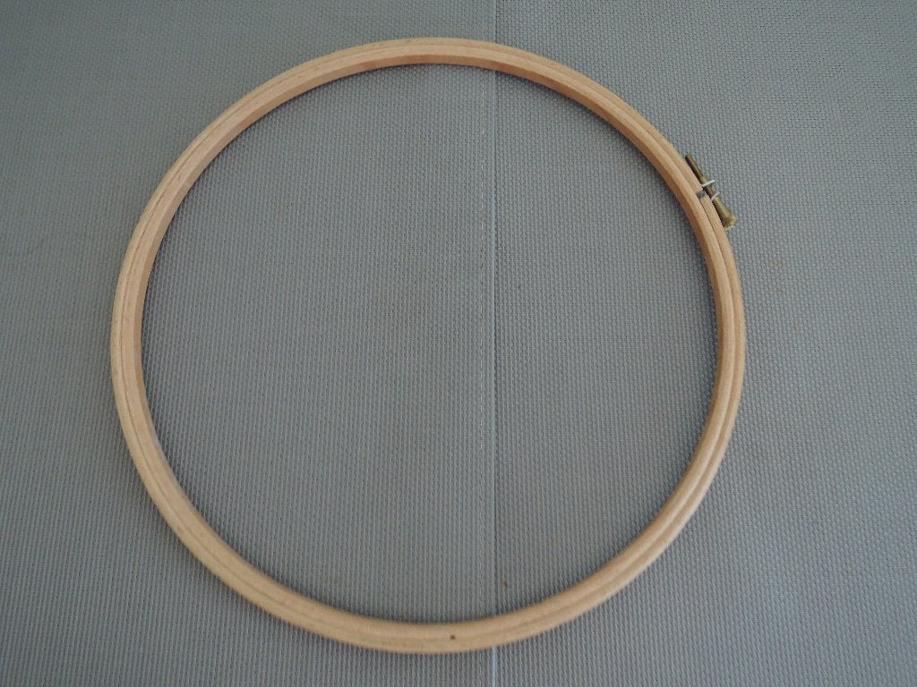 Grote houten borduurring, Hobby en Vrije tijd, Ophalen of Verzenden, Zo goed als nieuw, Onderdeel of Toebehoren