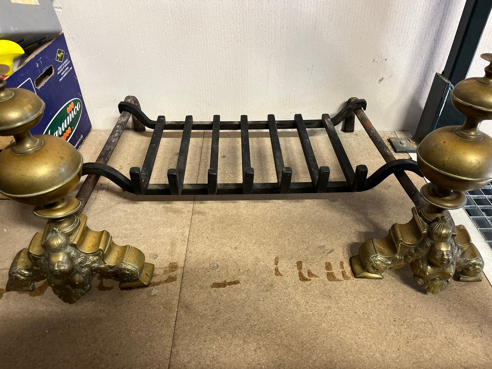 Nieuw metalen stookrooster 67 x 30 cm, Ophalen of Verzenden, Nieuw, Vrijstaande haard, Houthaard