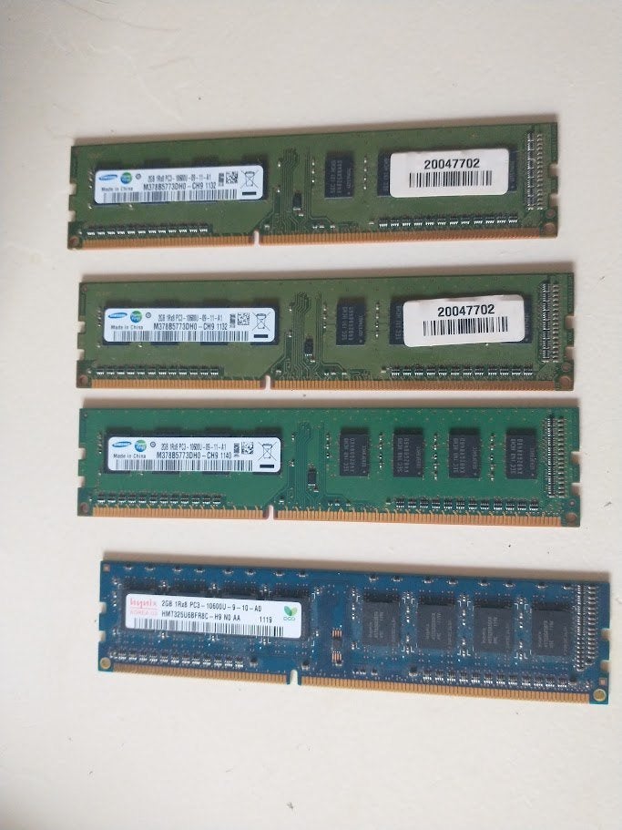Set van 4x 2GB DDR3 Desktop RAM (8GB Totaal)-Samsung & Hynix, Computers en Software, Gebruikt, 1333 MHz, 8 GB, DDR3
