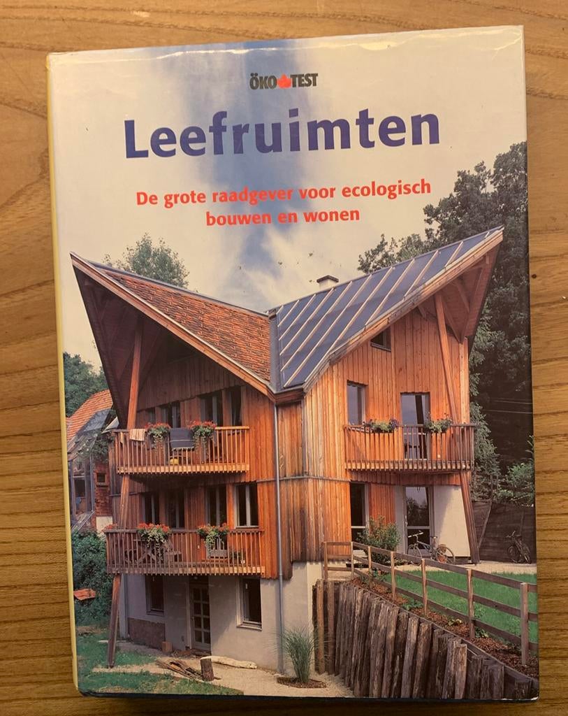 Modern Architectuur Boek - Luxe Woningontwerpen, Ophalen of Verzenden, Zo goed als nieuw, Architectuur algemeen