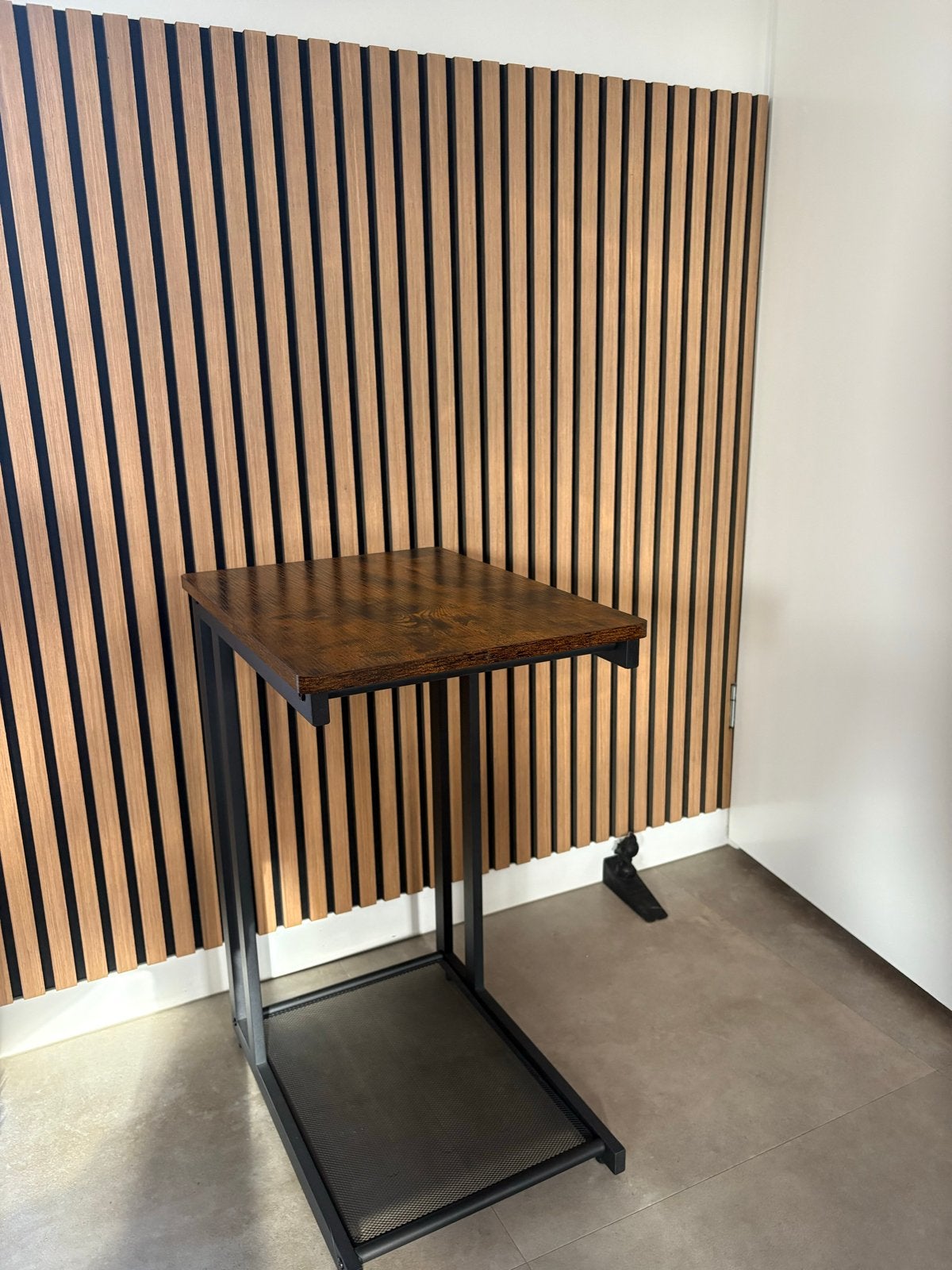 Zo goed als nieuwe bijzettafel - Industrieel design, Minder dan 55 cm, Zo goed als nieuw, Rechthoekig, Hout