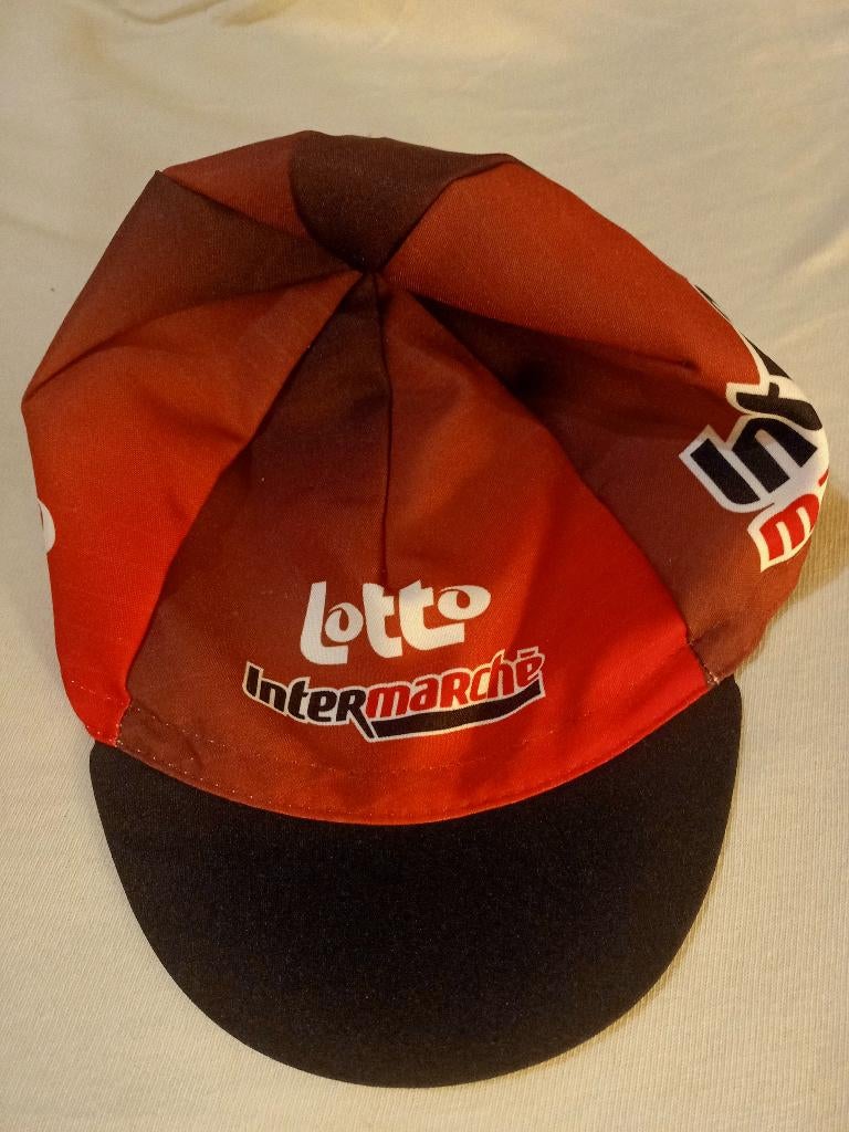 Wielerpetje Lotto-Intermarche, Sport en Fitness, Wielrennen, Ophalen of Verzenden, Overige typen