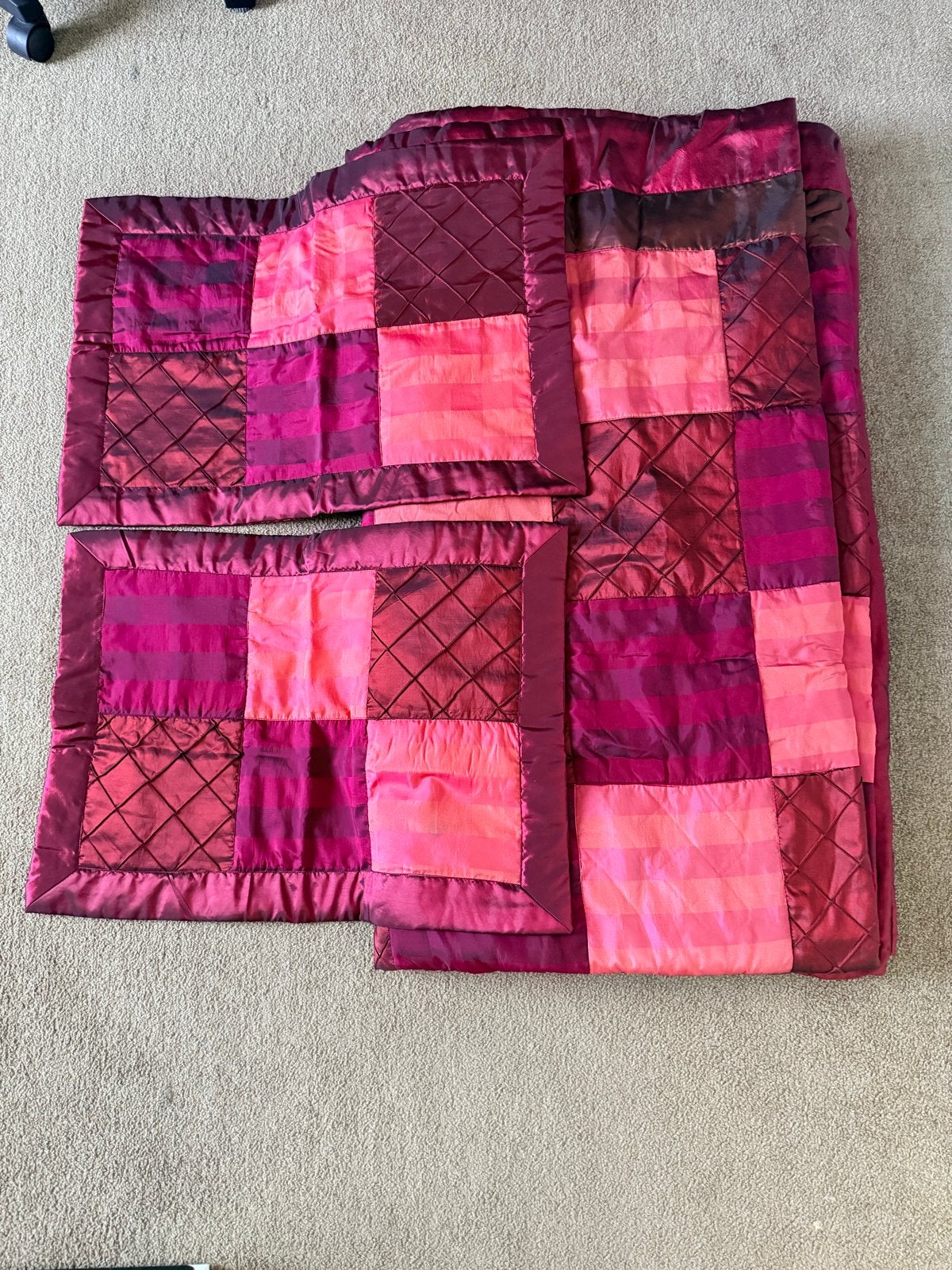 Patchwork sprei met kussenslopen - roze/paars tinten, Ophalen, Meerkleurig, Tweepersoons, Zo goed als nieuw