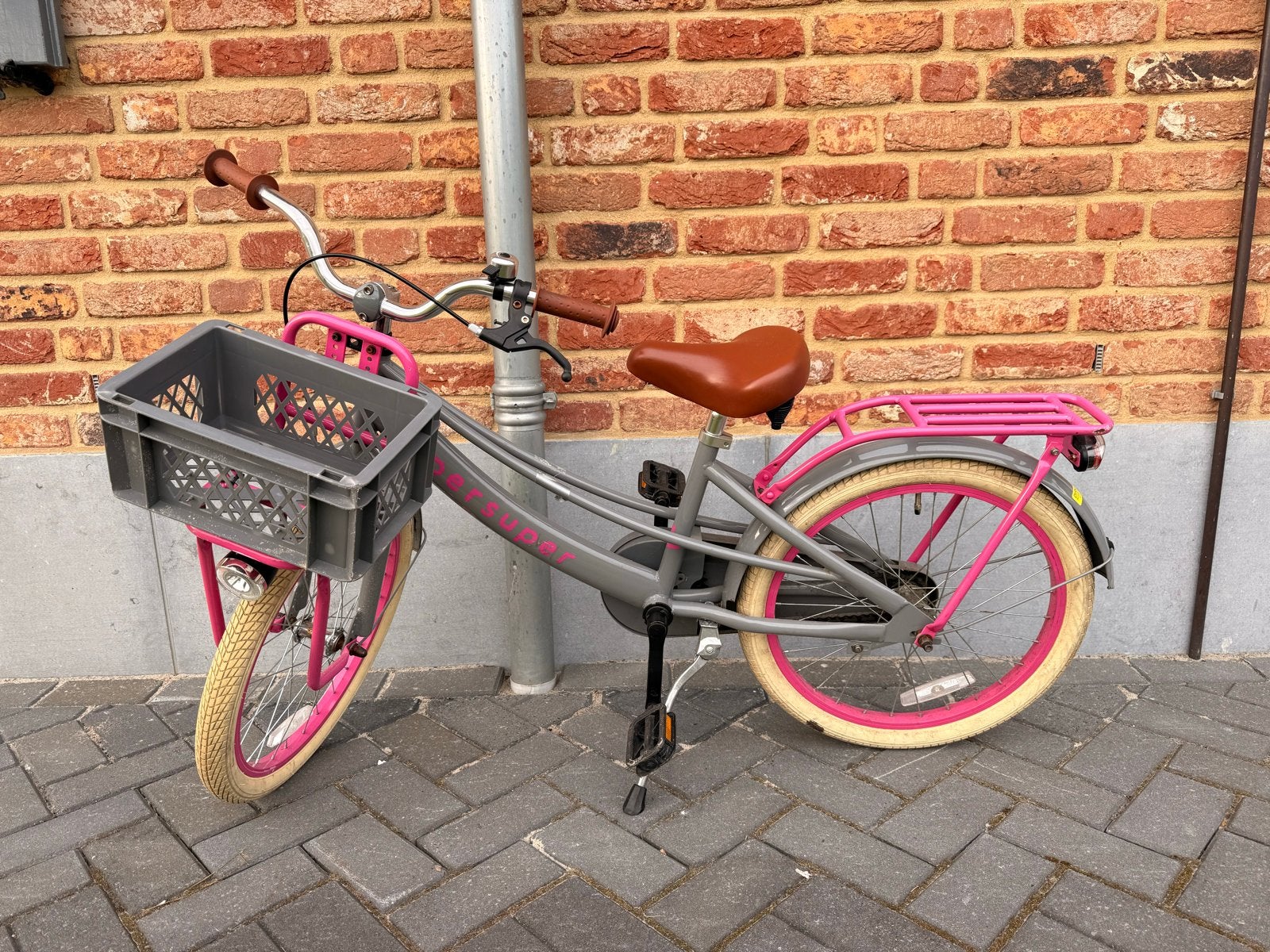 Kinderfiets Lola 20 inch - Zo goed als nieuw, Ophalen, Zo goed als nieuw, Velgrem, 16 tot 20 inch