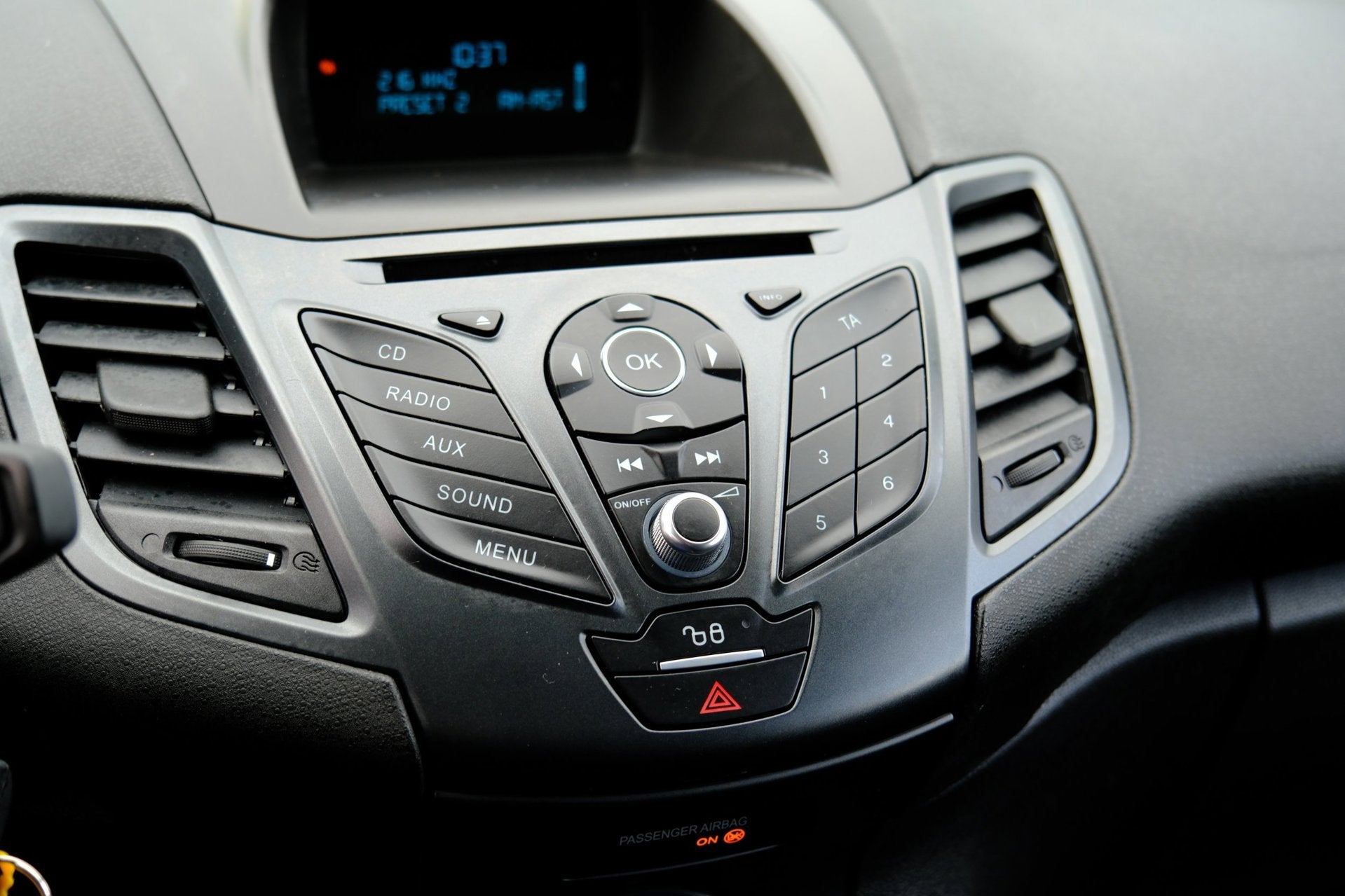Foto 14 van Ford Fiesta 1.0 Style Airco|Stoelverw|Voorruit verw