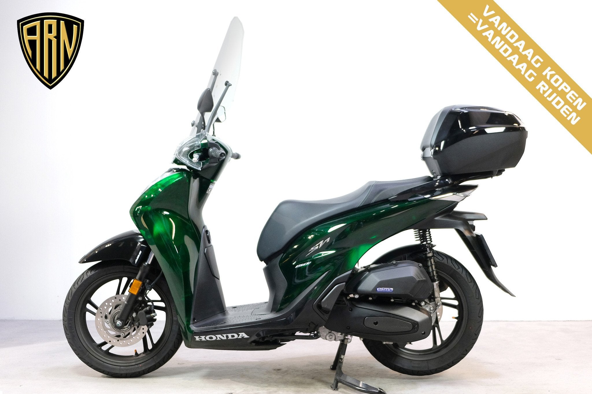 Honda SH 150 I (bj 2025), Motoren, Motoren | Honda, Bedrijf, 157 cc, 12 t/m 35 kW, LED Verlichting