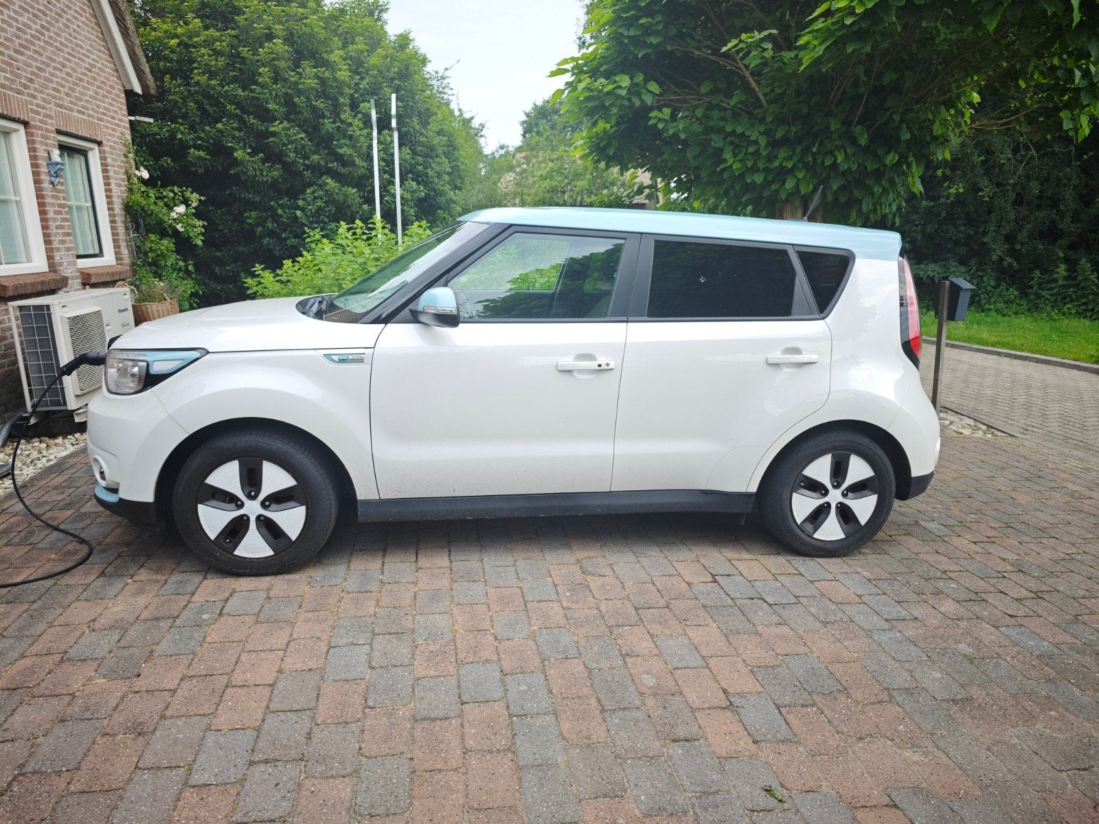 Kia Soul EV 2016 Wit, Auto's, Automaat, Stof, Wit, Origineel Nederlands
