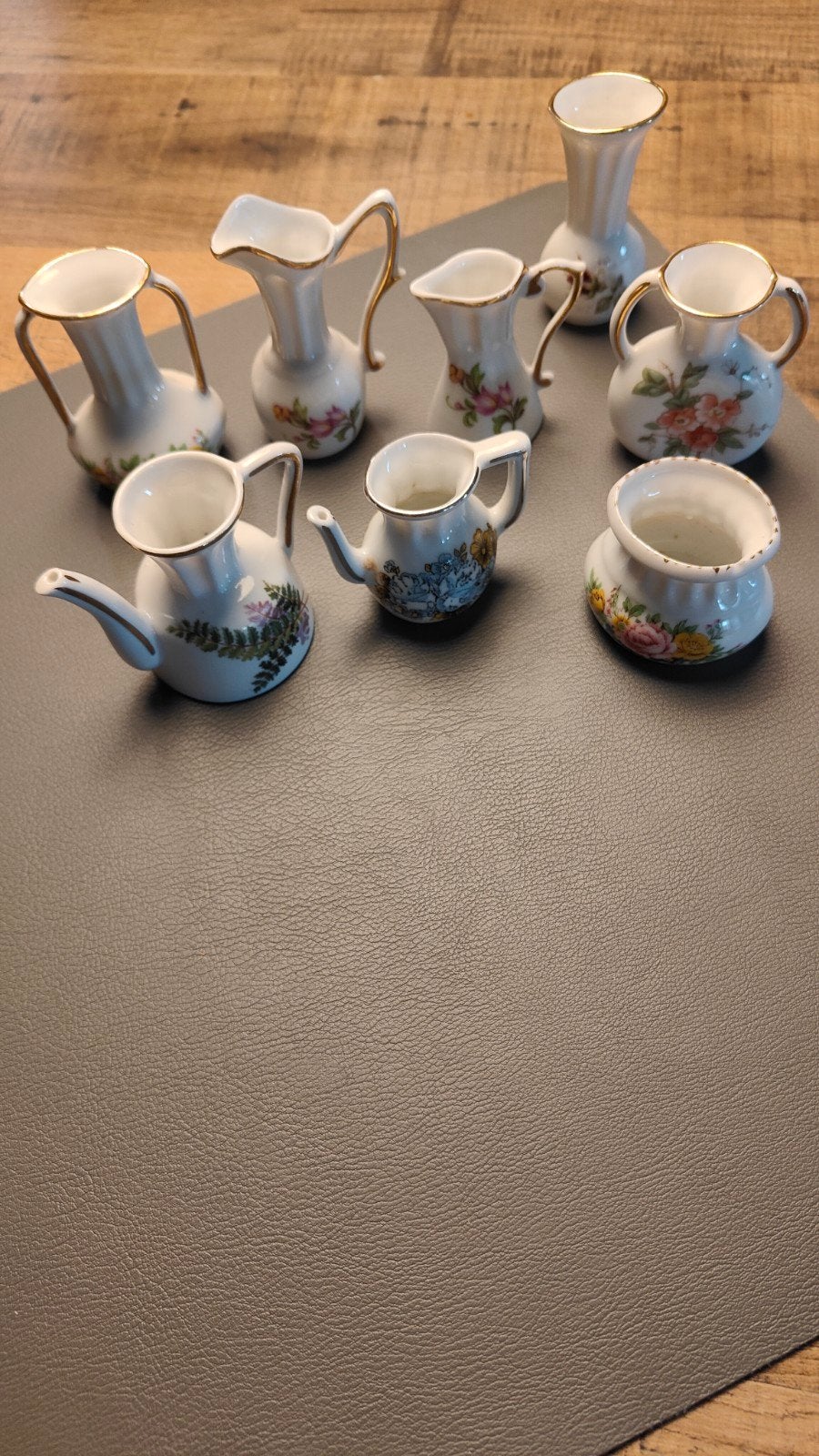 Set van 9 Porcelanas Iris Portugal miniatuur vaasjes, Ophalen of Verzenden