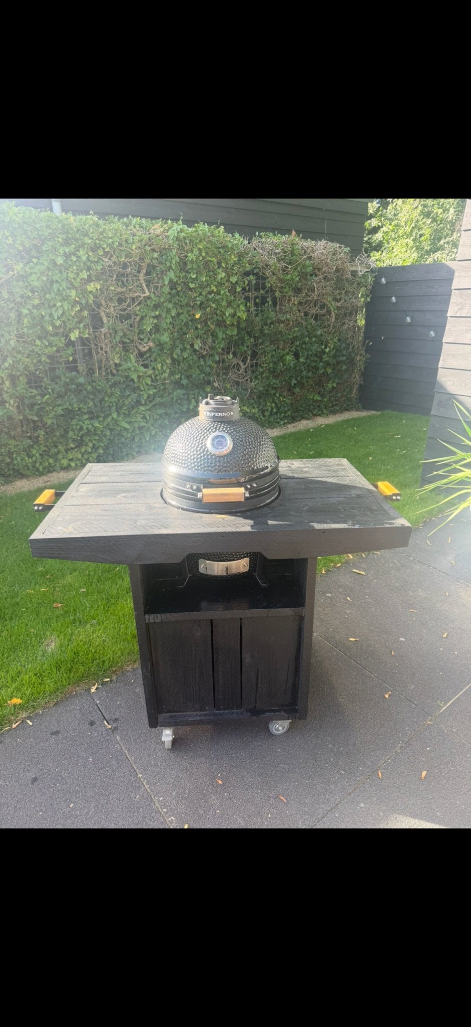 Kamado BBQ met onderstel op wielen, Ophalen, Nieuw