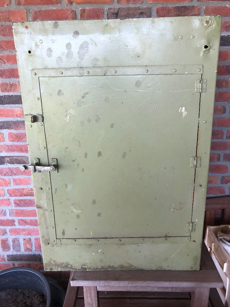 stalen kast industriële vintage retro., Antiek en Kunst, Ophalen