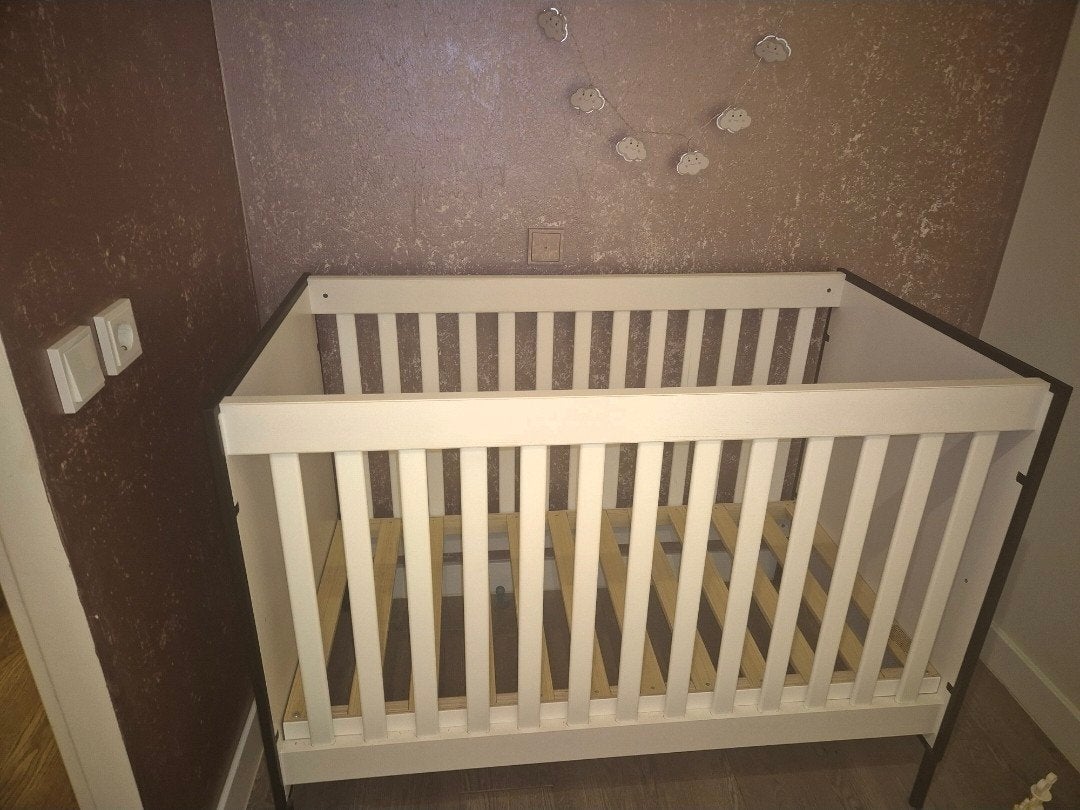 kledikant, Kinderen en Baby's, Kinderkamer | Complete kinderkamers, Ophalen of Verzenden, Zo goed als nieuw, Jongetje of Meisje