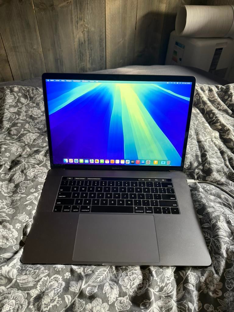 MacBook Pro 2018 i7 16gb 1TB 15inch, Computers en Software, Apple Macbooks, Zo goed als nieuw, MacBook Pro, 15 inch, 2 tot 3 Ghz
