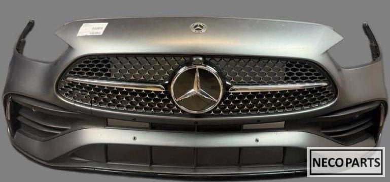 MERCEDES C KLASSE W206 VOORBUMPER ORIGINEEL ALLES LEVERBAAR!, Gebruikt, -, Voor, Ophalen of Verzenden