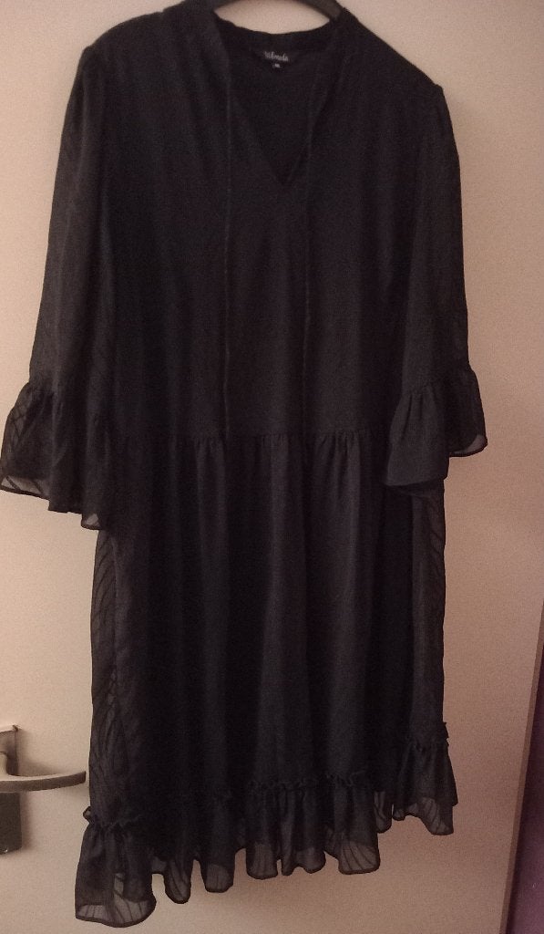 zwarte yesta jurk  maat 40 tuniek met ruches maat XL, Kleding | Dames, Nieuw, Ophalen of Verzenden, MS Mode, Jurk