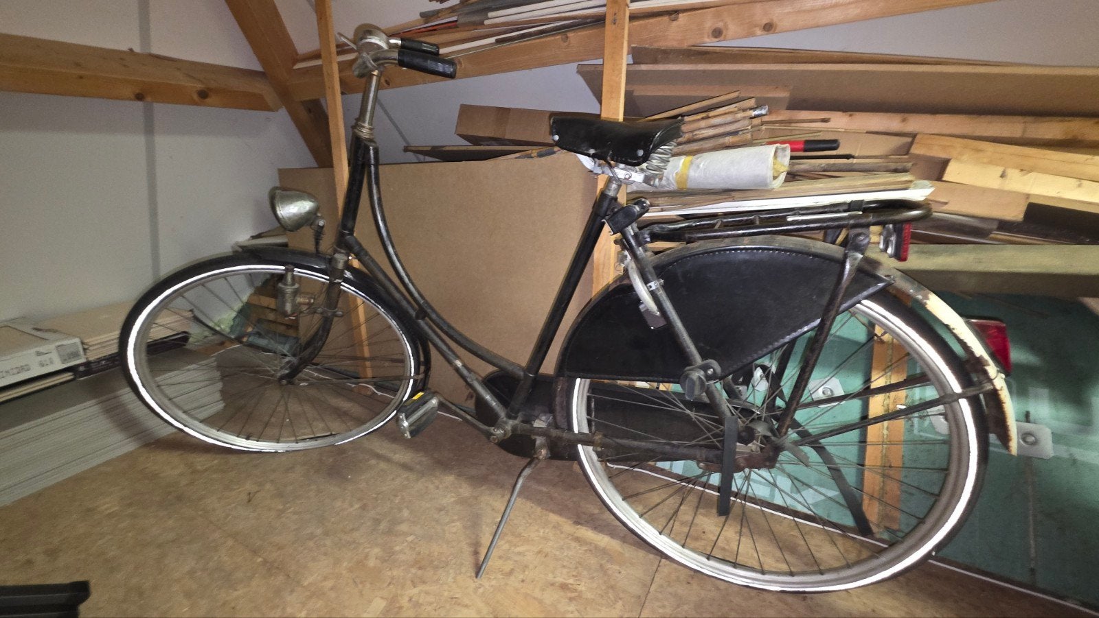 Meer dan 100 jaar oude omafiets - Unieke klassieker, Fietsen en Brommers, Ophalen, Terugtraprem, Gebruikt, Onbekend