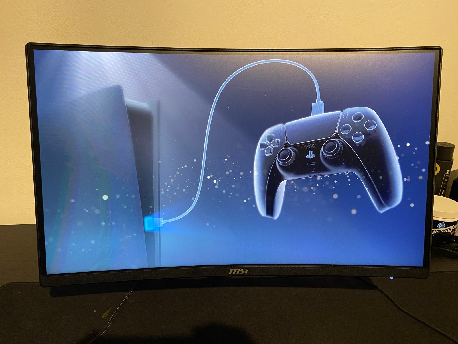 MSI Curved Gaming Monitor - 180hz + Monitor Arm, Gaming, HDMI, Curved, VA