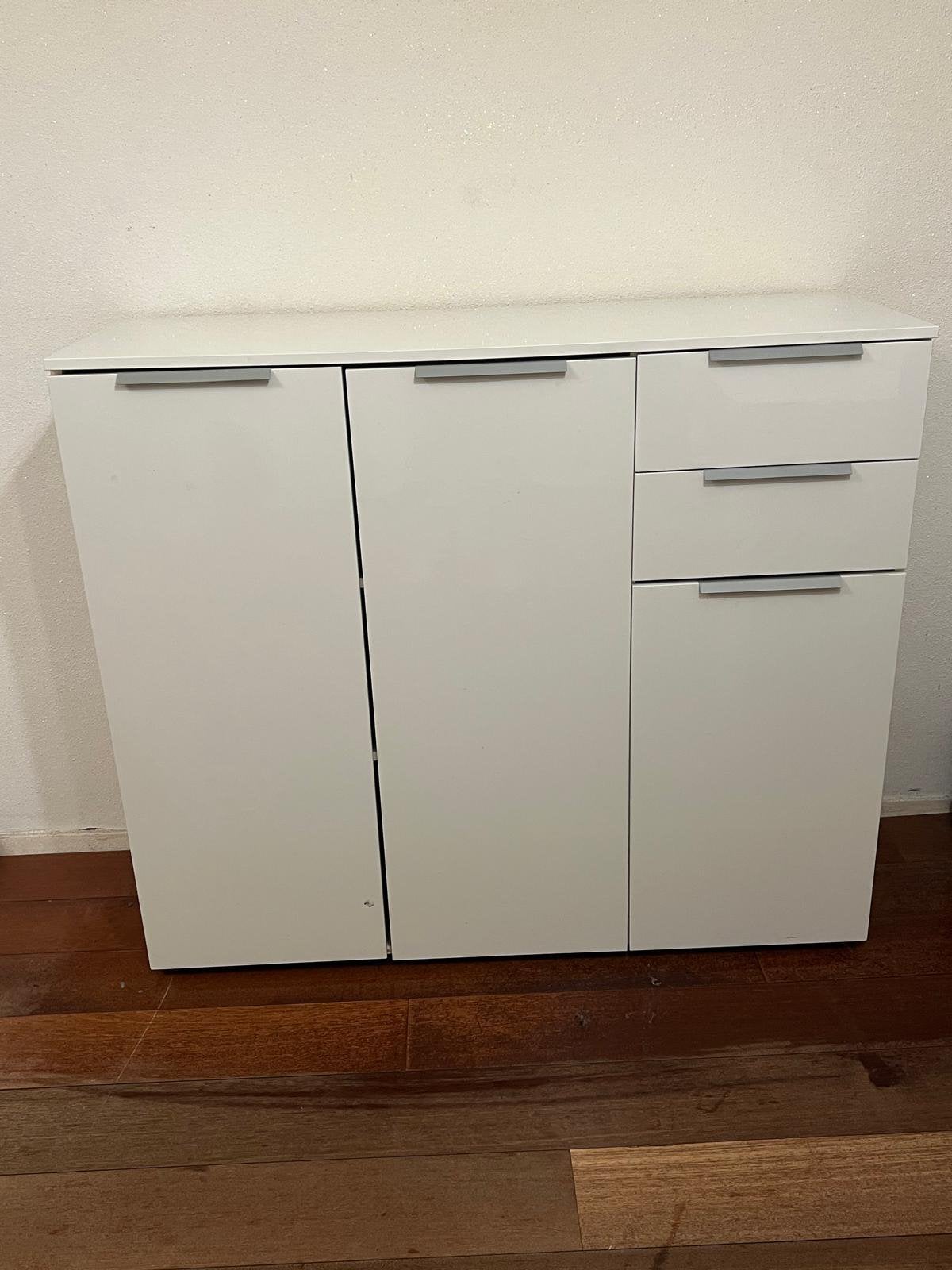 Wit dressoir kastje, Ophalen, 150 tot 200 cm, Met lade(s), Zo goed als nieuw