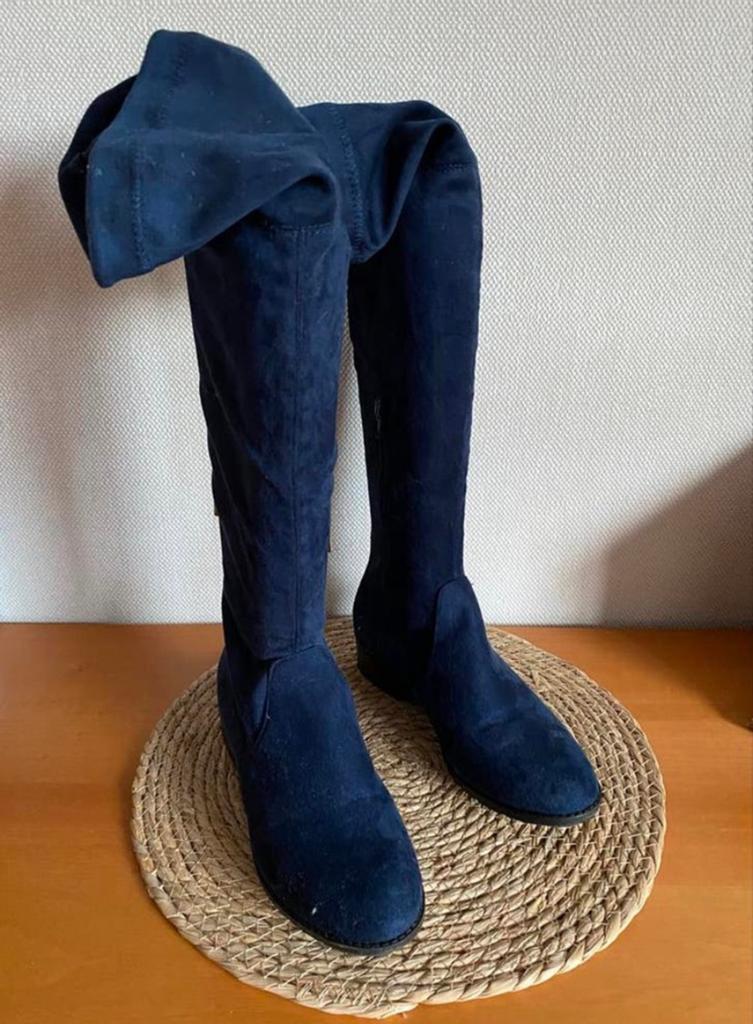 Donkerblauwe Xti overknee laarzen suèdine - maat 39, Hoge laarzen, Blauw, Nieuw, Ophalen of Verzenden