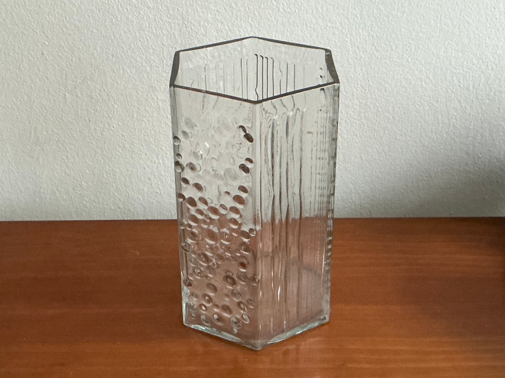 Willem Heesen: zeshoekige 'Structure' vaas Leerdam ca. 1968, Ophalen of Verzenden
