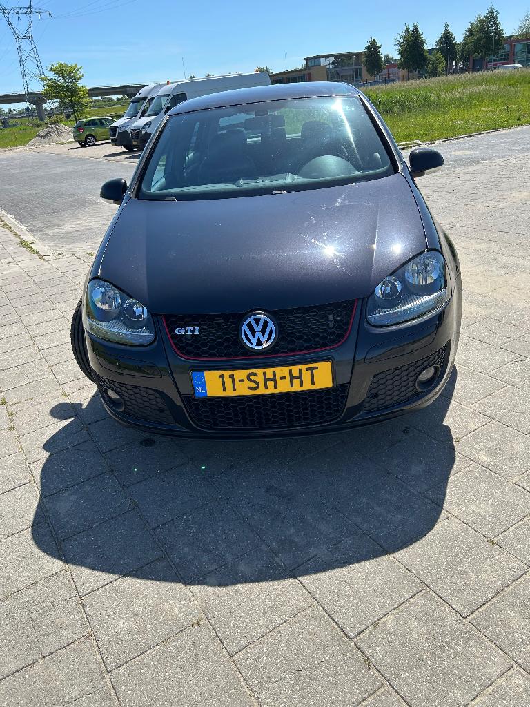 Volkswagen Golf 2.0 GTI Stage 2, Auto's, Volkswagen, 4 cilinders, Zwart, Origineel Nederlands, Handgeschakeld