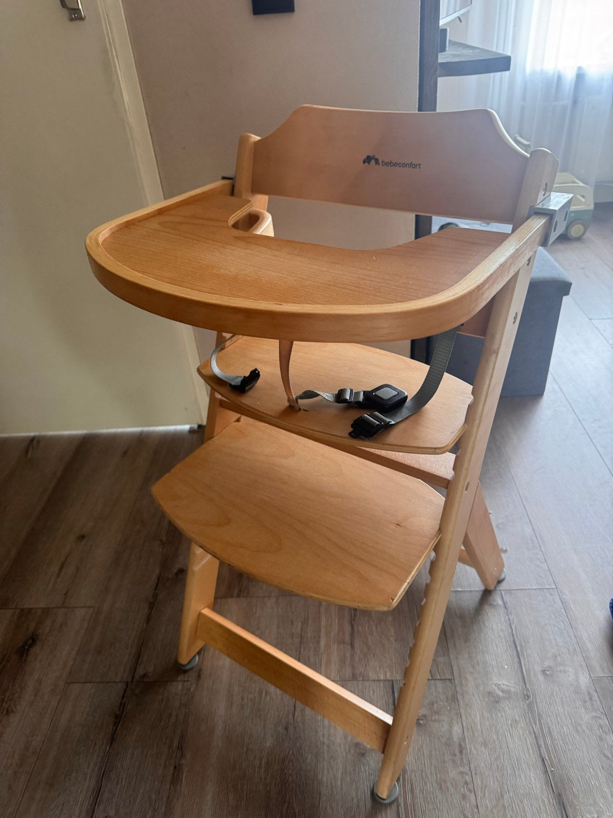 Bebeconfort Meegroeistoel met accessoires, Kinderen en Baby's, Kinderstoelen, Ophalen, Gebruikt, Meegroeistoel, Afneembaar eetblad