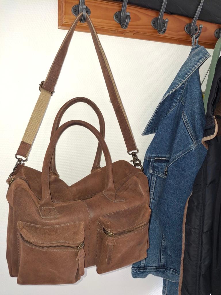 Lederen tas - Bruine schoudertas / handtas, Sieraden, Tassen en Uiterlijk, Tassen | Damestassen, Ophalen of Verzenden, Gebruikt