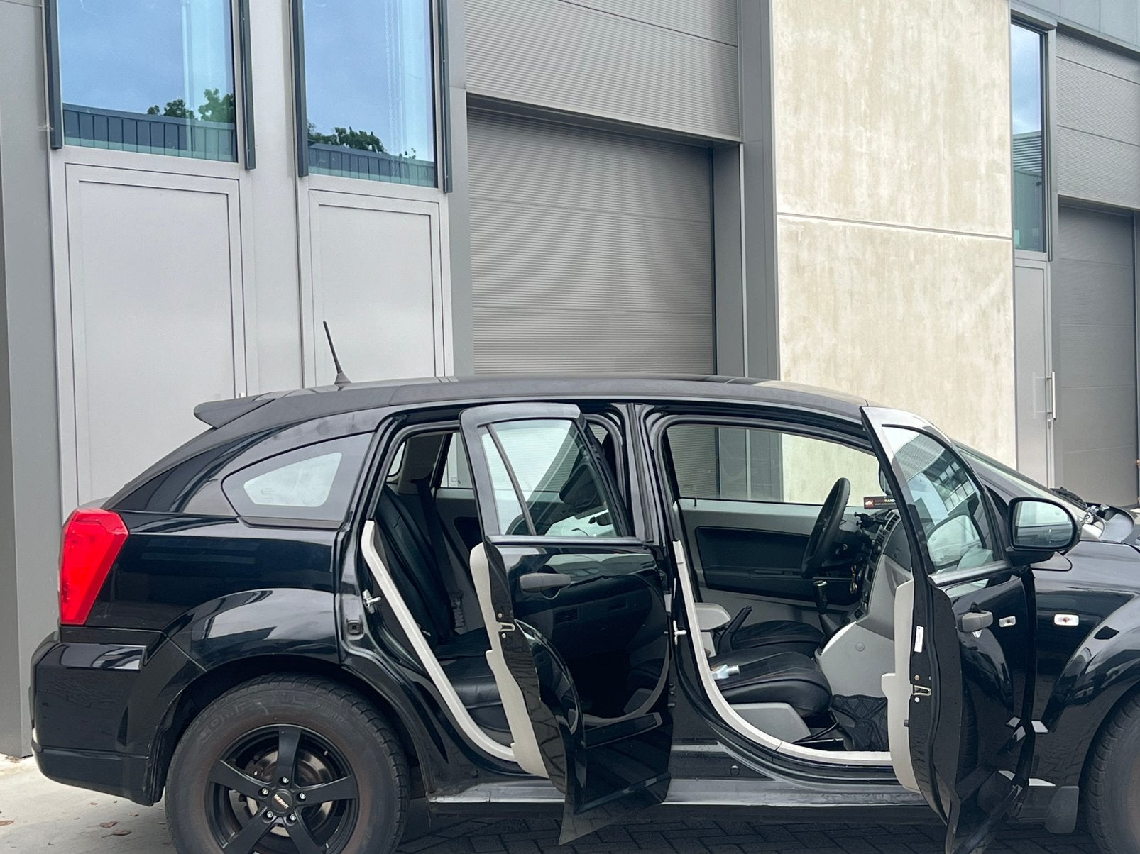 Foto 4 van Zwarte Nette Dodge Caliber 1.8 SXT Benzine/Airco/Apk/Nap!