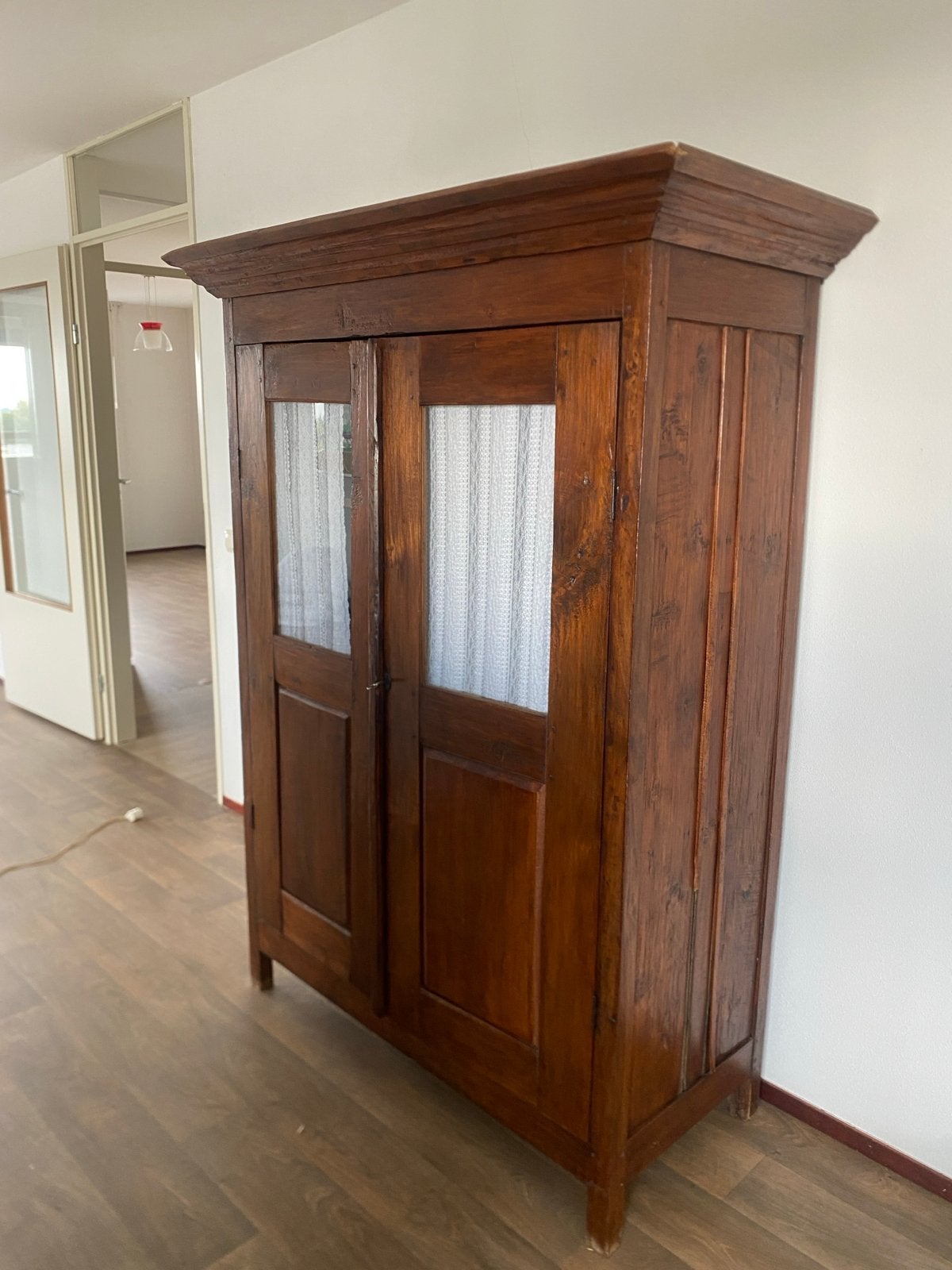 Houten kast met glazen deuren, Antiek en Kunst, Antiek | Meubels | Kasten, Ophalen