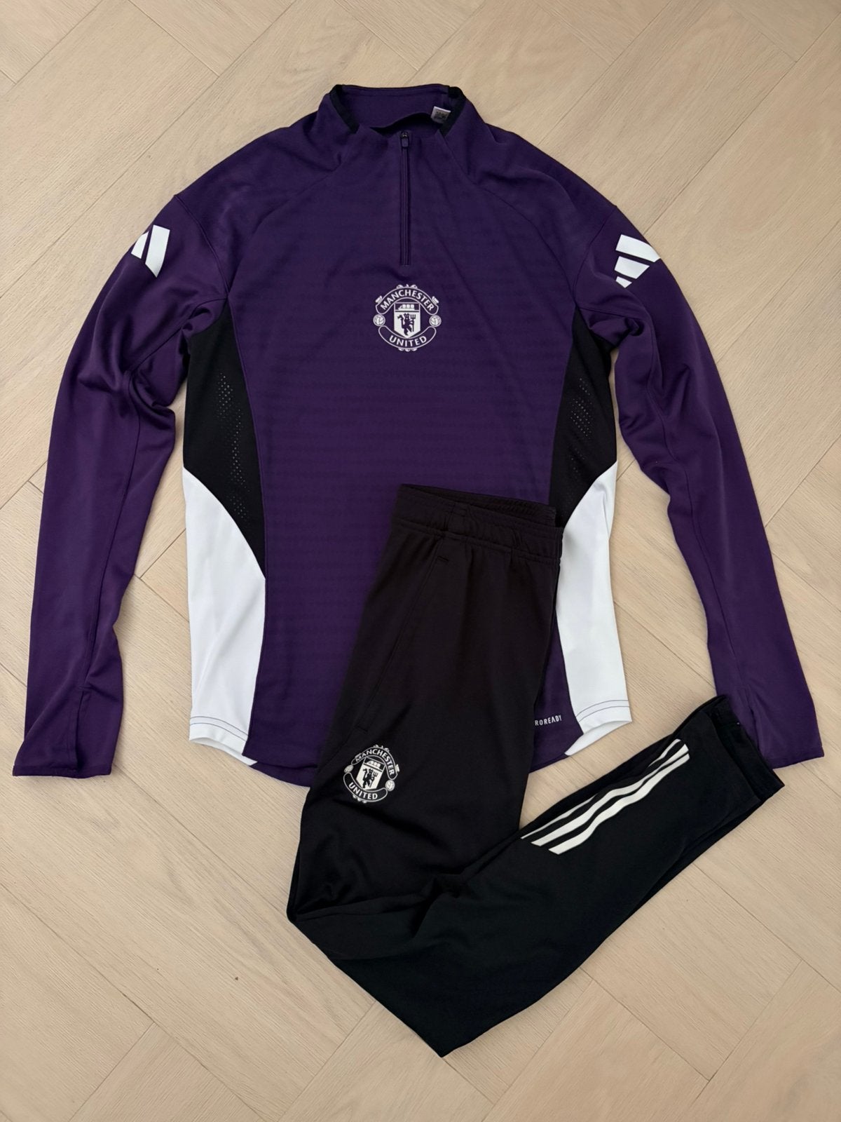Manchester United tenue mt S, Paars, Nieuw, Ophalen of Verzenden, Voetbal