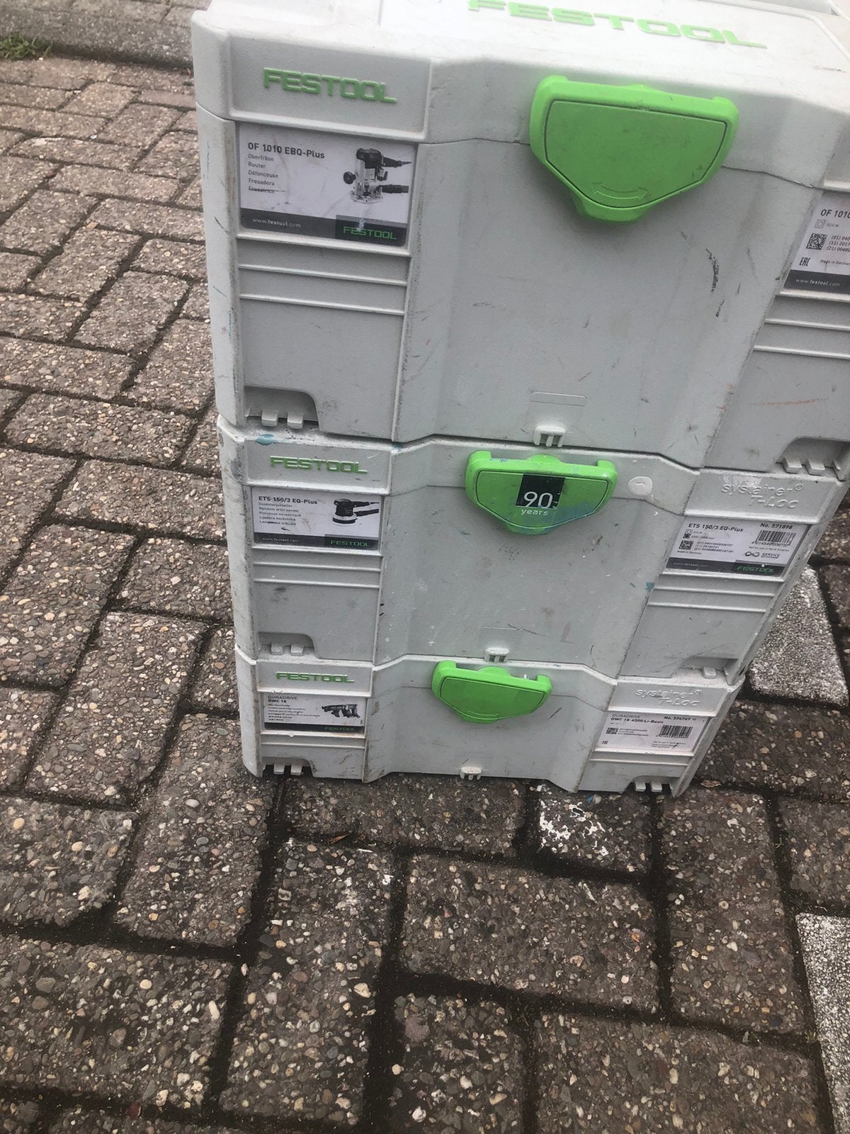 Set festool gereedschap, Ophalen