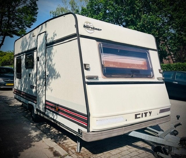 TOP CARAVAN - BURSTNER 4 pers, 750 - 1000 kg, Particulier, Bürstner, 5 tot 6 meter