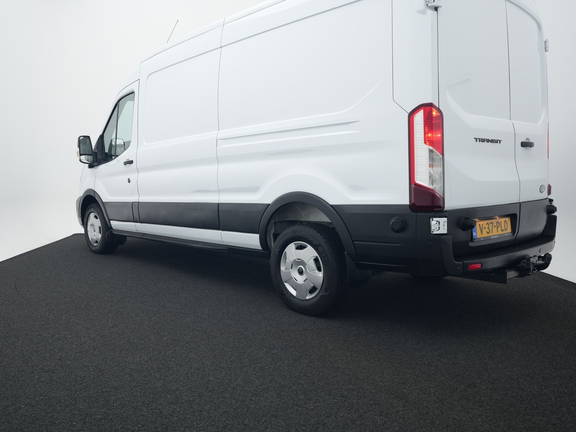 Ford Transit 350 2.0 TDCI L3H2 Trend RWD | Achteruit rijcame, Verwarmde buitenspiegels, 4 cilinders, 2500 kg, Wit