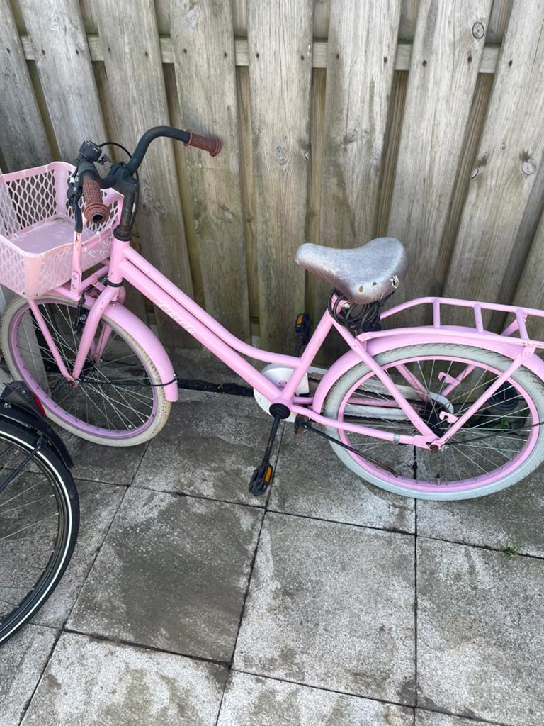 Meisjesfiets 22 inch, Ophalen, Zo goed als nieuw, 22 inch