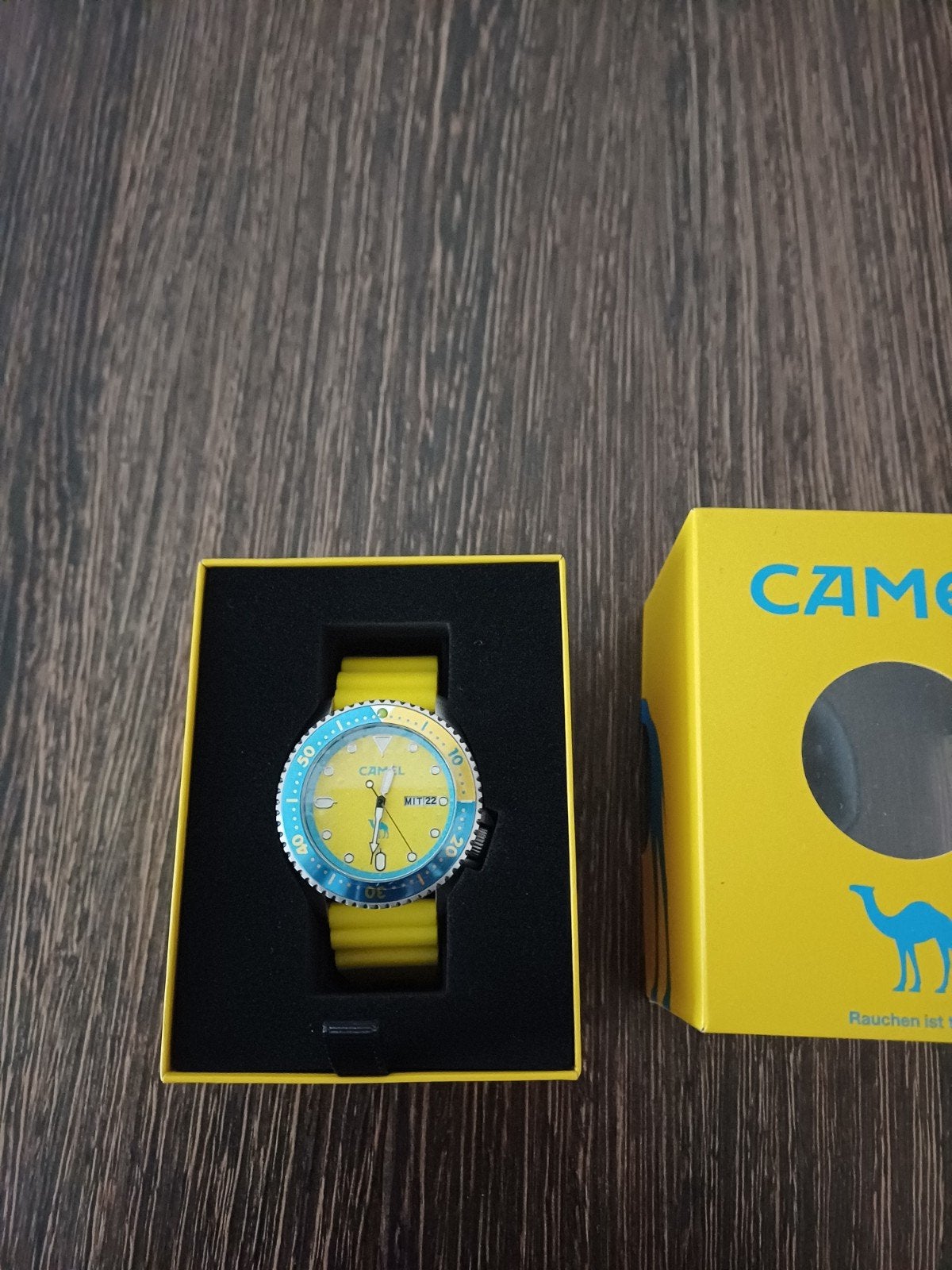 Nieuw Camel Duikhorloge - Collectors Item, Sieraden, Tassen en Uiterlijk, Polshorloge, Nieuw, Kunststof, Ophalen