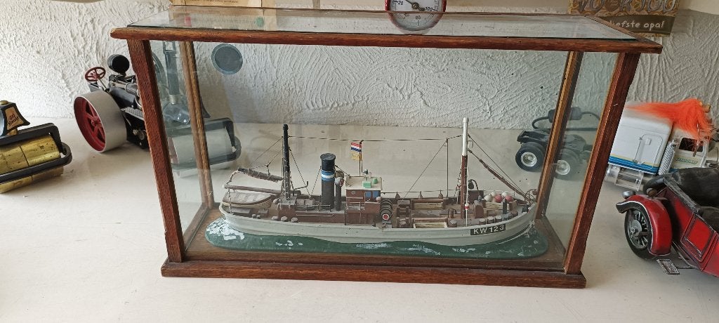 Modelboot, Ophalen of Verzenden, Zo goed als nieuw