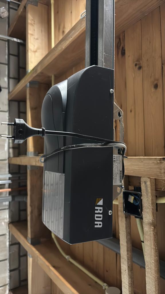 Bediening elektrische garagedeur