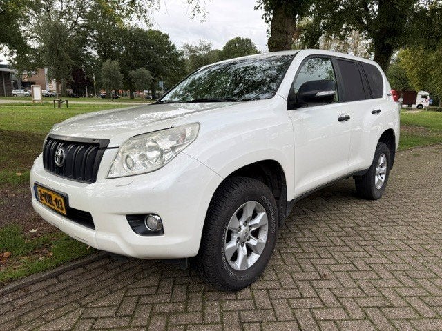 Toyota Land Cruiser 150 3.0 D-4d 5D Srbv AUT 2011, Auto's, Automaat, Zwart, Navigatiesysteem, Wit