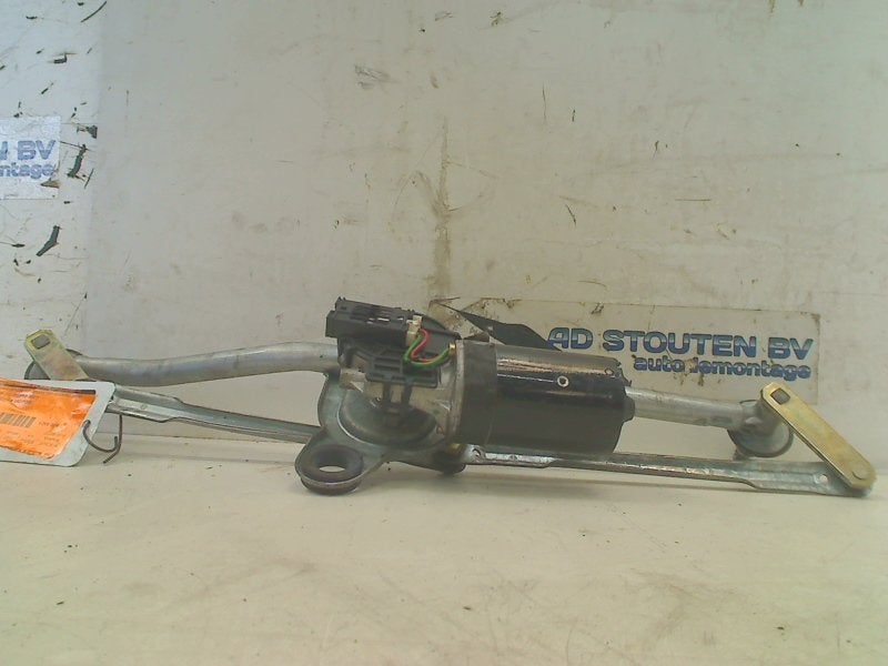 Ruitenwisser Mech + Motor 3 serie Compact (E46/5) 2003, Gebruikt, Petuelring 130, München 80809, , Duitsland, BMW, Bayerische Motoren Werke AG