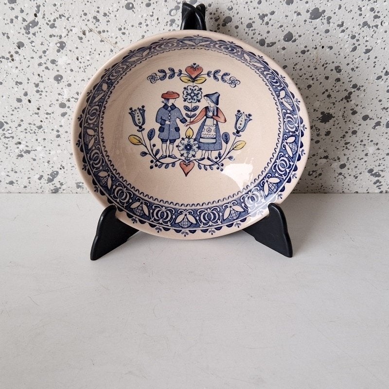 Johnson Brothers Hearts en Flowers schaaltjes 15.5 cm, Antiek en Kunst, Ophalen of Verzenden