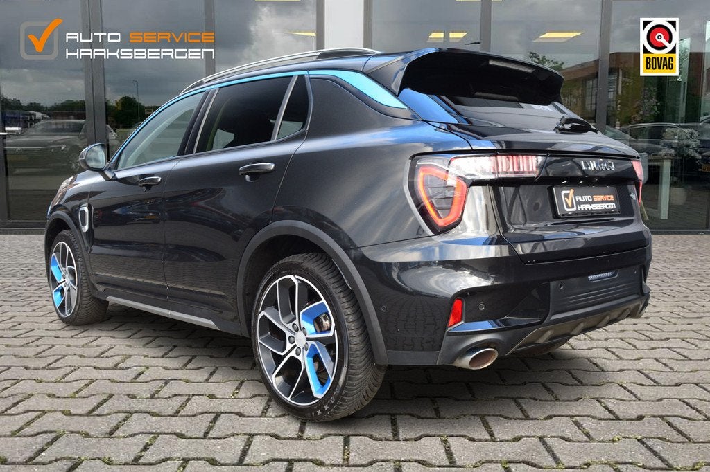 Lynk & Co 01 1.5 | Pano | 360 Camera | ACC | (bj 2022), Stof, Zwart, Plug-in hybride, Bedrijf