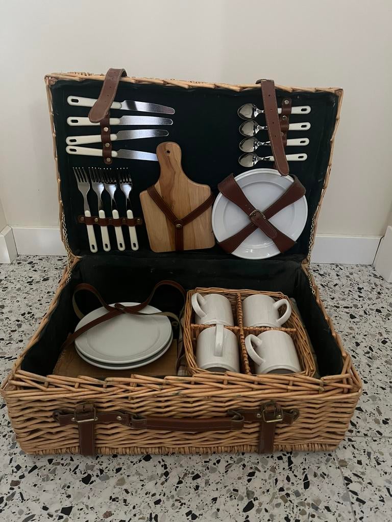 Luxe picknickmand voor oldtimer - Compleet en stijlvol, Ophalen of Verzenden, Zo goed als nieuw
