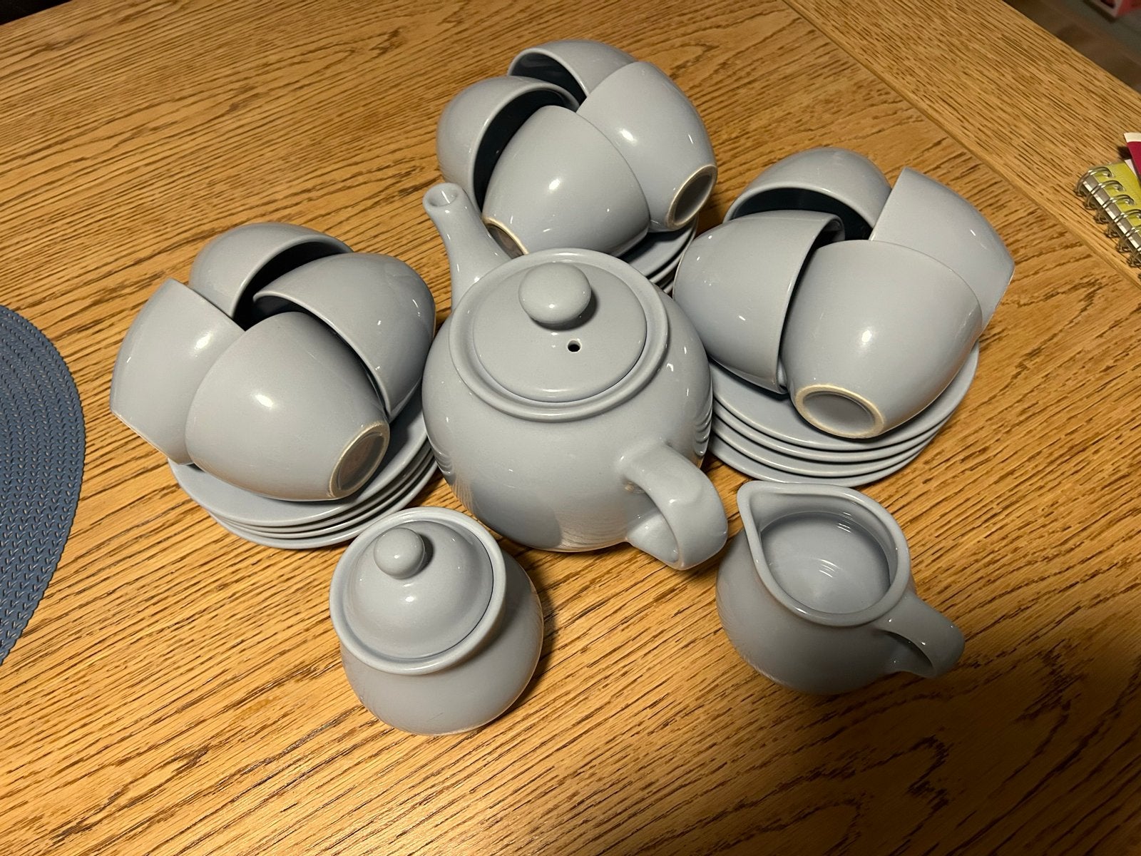 Mooi blauw theeservies - 6 kopjes, theepot, suikerpot, melkk, Huis en Inrichting, Keuken | Servies, Overige merken, Keramiek, Ophalen of Verzenden