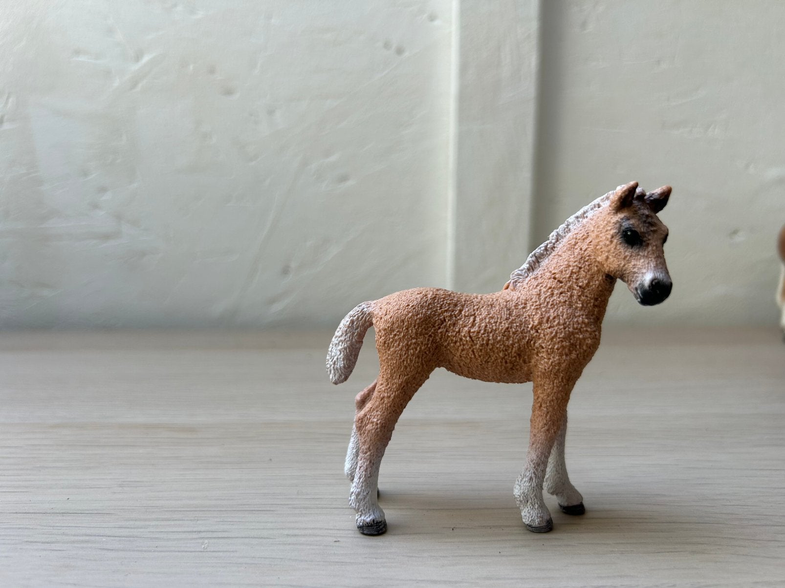 Schleich curly veulen, Ophalen of Verzenden, Zo goed als nieuw, Paard, Beeldje of Figuurtje
