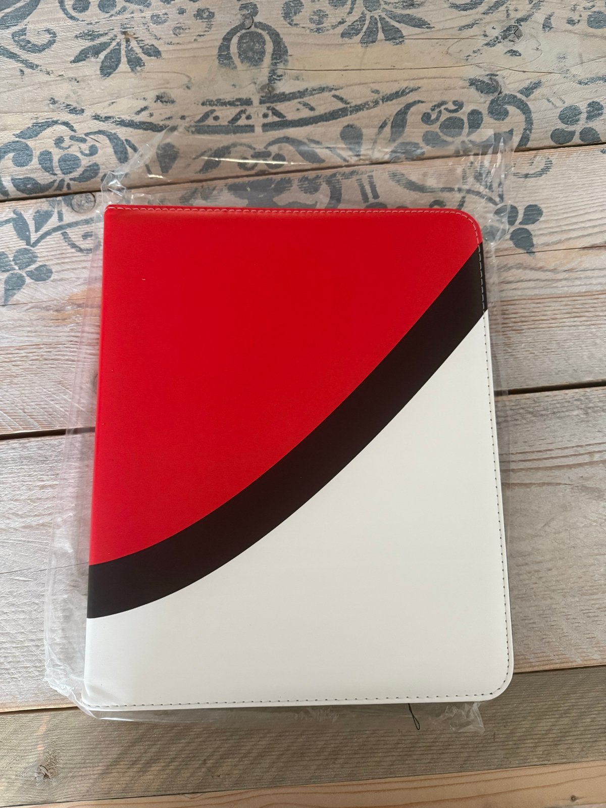 Pokémon Kaarten Map - Nieuw - Rood/Wit Design, Ophalen of Verzenden, Nieuw, Overige typen
